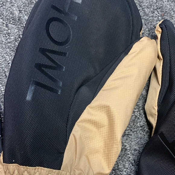 Free people x Howl reserve mittens size MD New - Picture 9 of 9